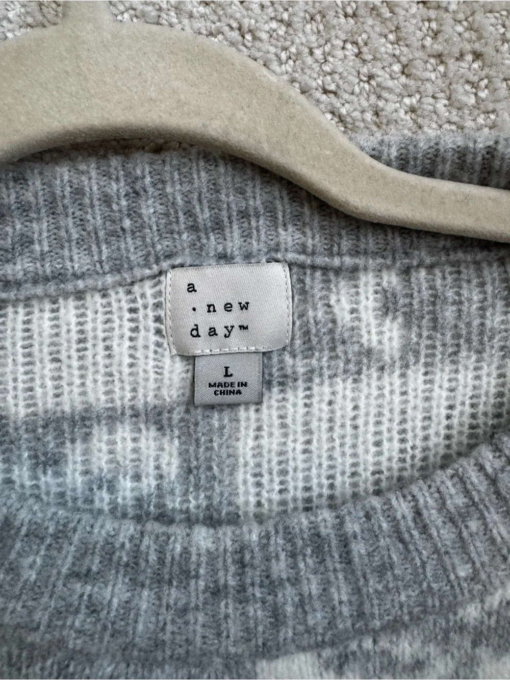 a new day Gray & Cream Checkerboard Bow Crewneck Sweater